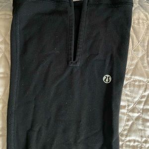Black, crop lululemon